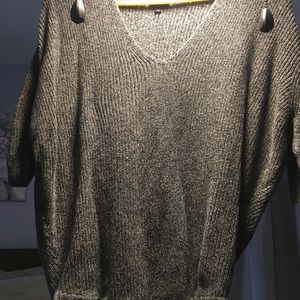 Chunky V-neck Express Sweater